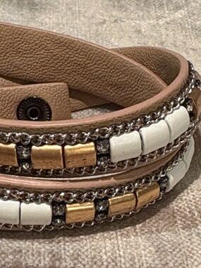 Stella & Dot White and Gold Leather Wrap Bracelet